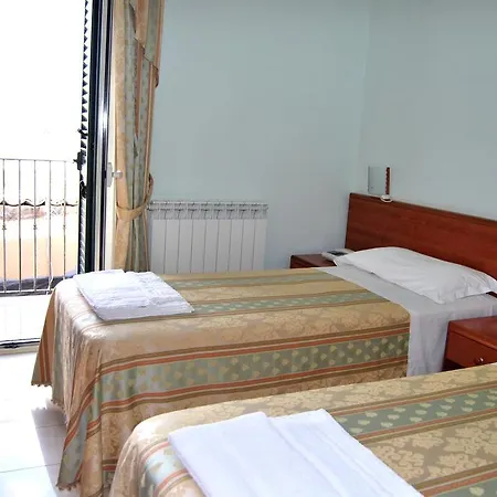 La Perla Calatina Guest house
